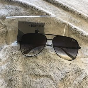 Quay Australia High Key QUAYXDESI Black/Fade